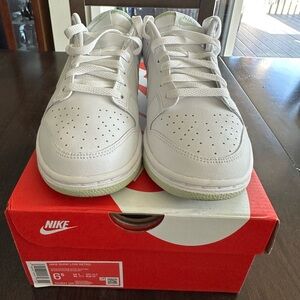 Nike Dunk Low Retro